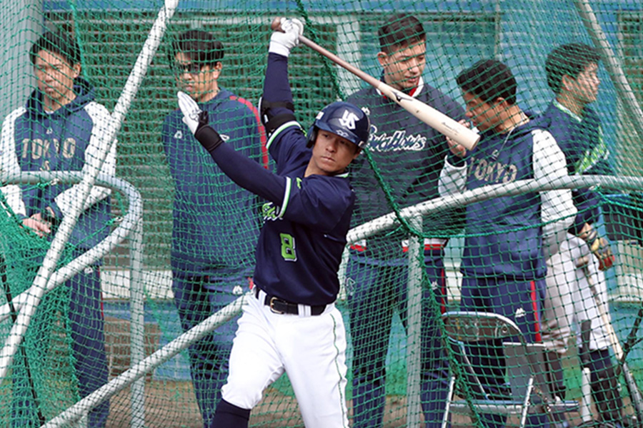 春季キャンプで汗を流すヤクルト・茂木栄五郎【写真：栗木一考】