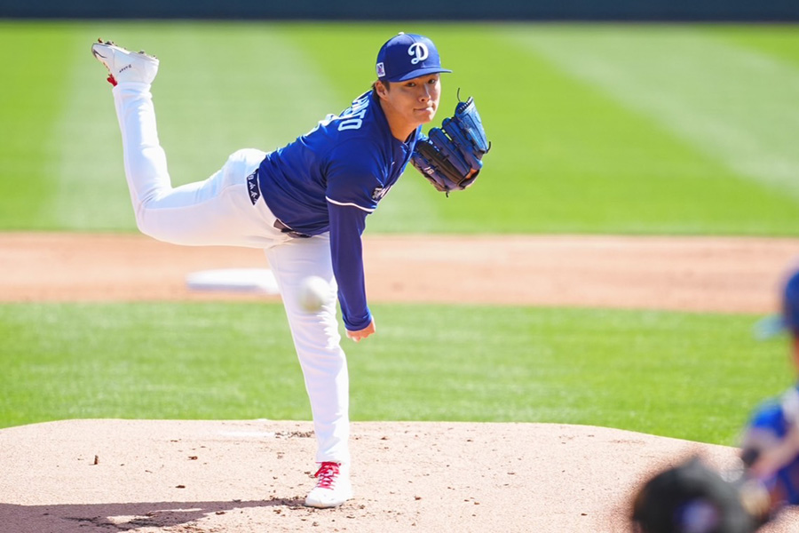 カブスとのオープン戦に先発したドジャース・山本由伸【写真：荒川祐史】