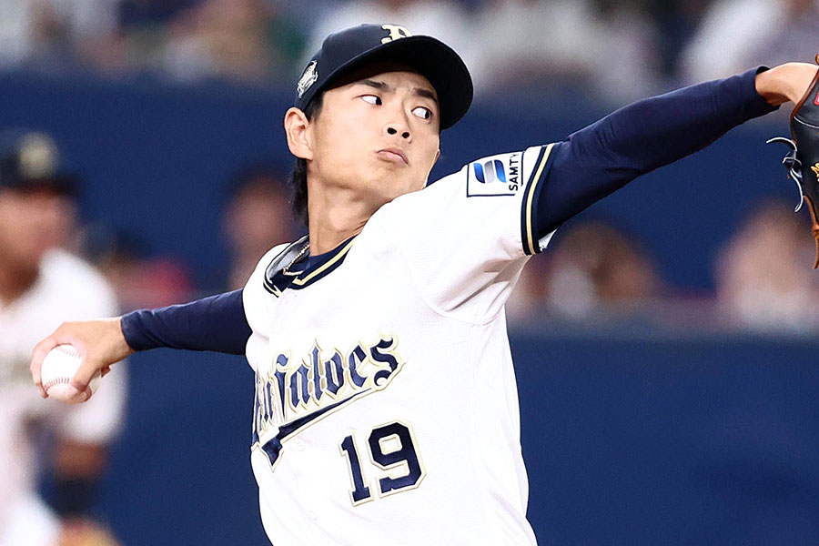 オリックス・山岡泰輔【写真：栗木一考】