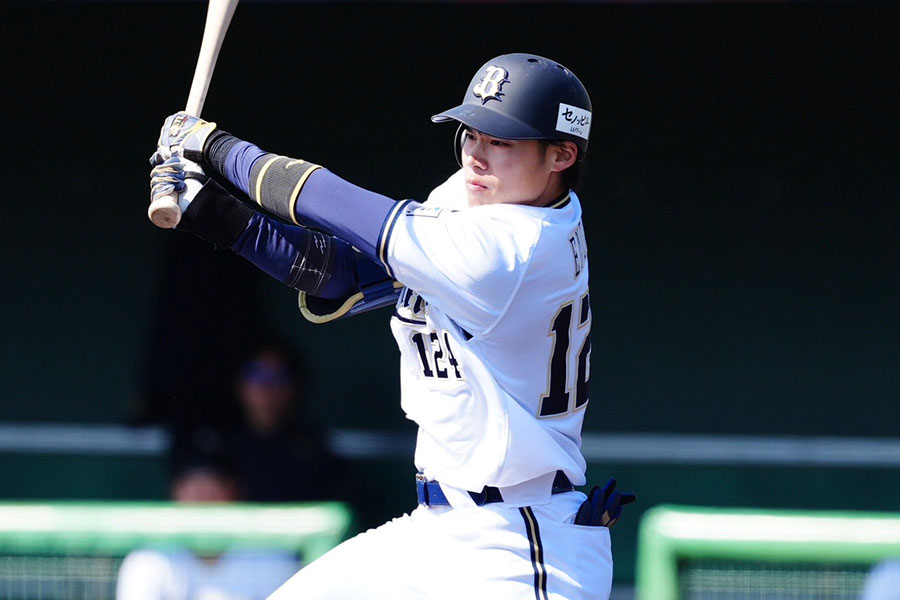 オリックス・遠藤成【写真：小林靖】