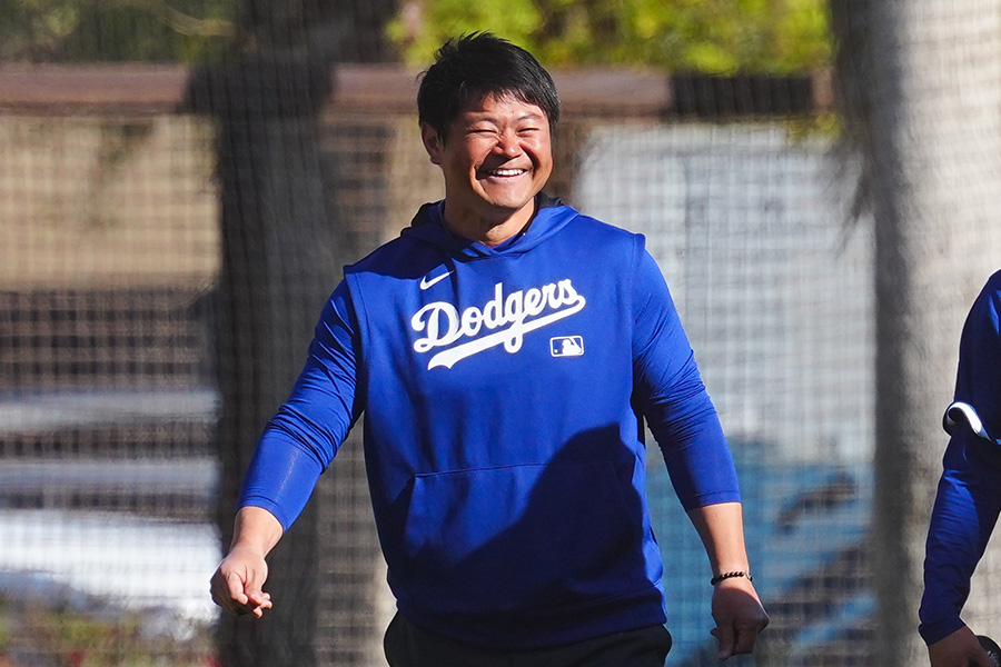 ドジャースの園田芳大通訳【写真：荒川祐史】