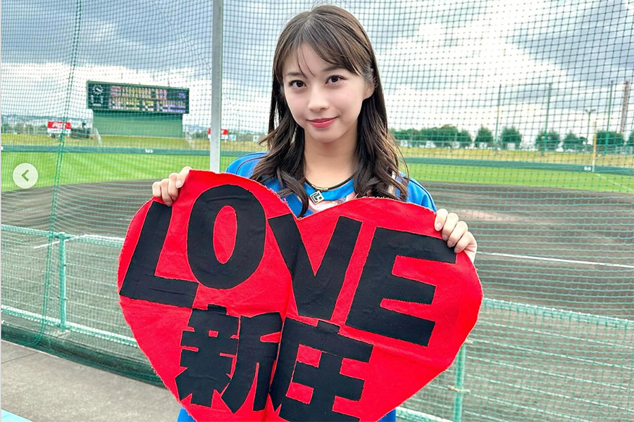 日本ハムのキャンプを訪れた牧野真莉愛さん（写真はスクリーンショット）