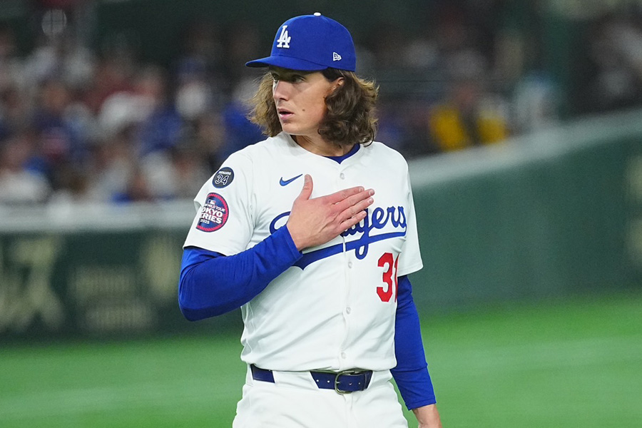 阪神戦に登板したドジャースのタイラー・グラスノー【写真：荒川祐史】