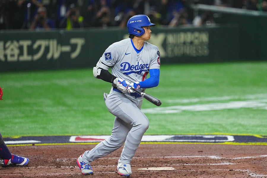 安打を放ったドジャース・大谷翔平【写真：荒川祐史】