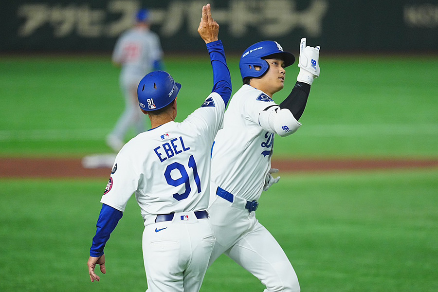 1号ソロを放ったドジャース・大谷翔平【写真：荒川祐史】