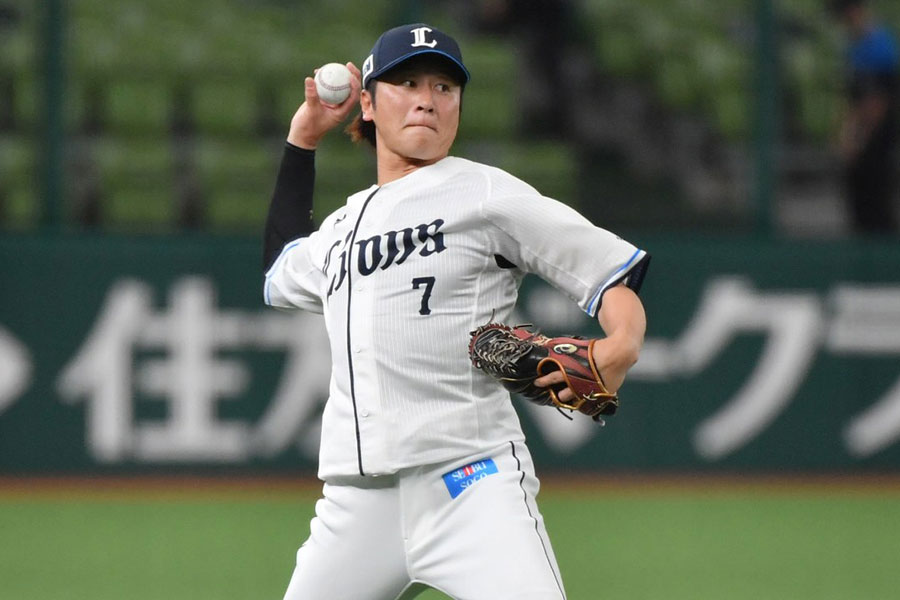 西武時代の金子侑司氏【写真:小林靖】