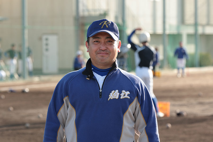 自主性や思考を育むチーフ制に取り組む都狛江・西村昌弘監督【写真：岡部直樹】