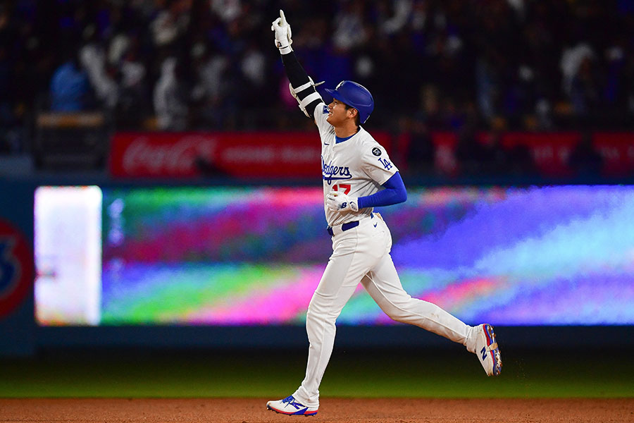 ブレーブス戦でサヨナラ本塁打を放ったドジャース・大谷翔平【写真：ロイター】