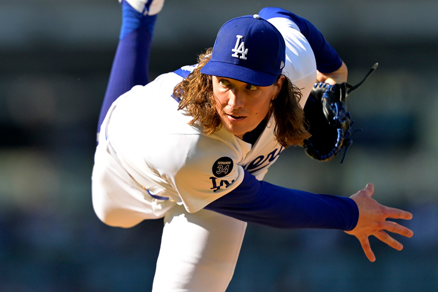 カブス戦に先発したドジャースのタイラー・グラスノー【写真：Getty Images】