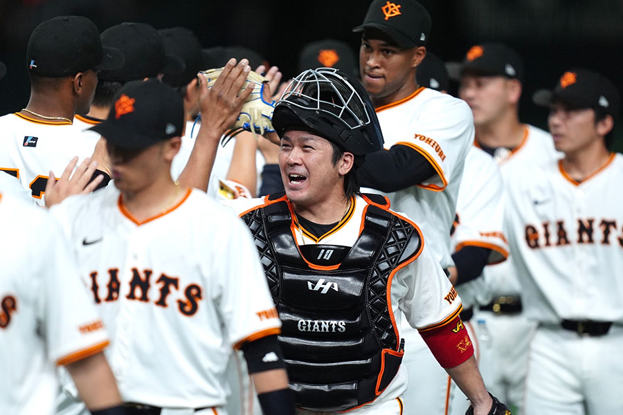 巨人・甲斐拓也【写真：矢口亨】