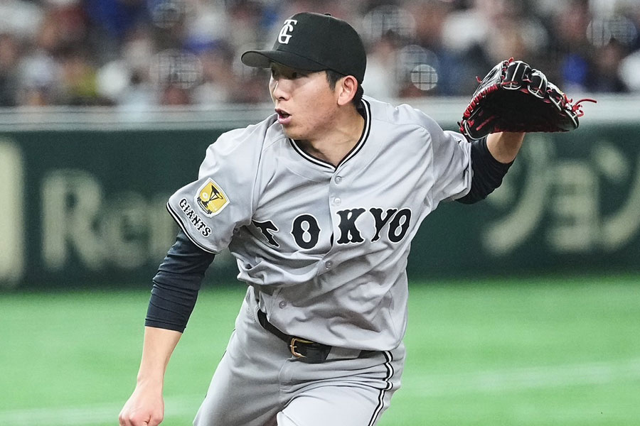 巨人・戸郷翔征【写真：小林靖】