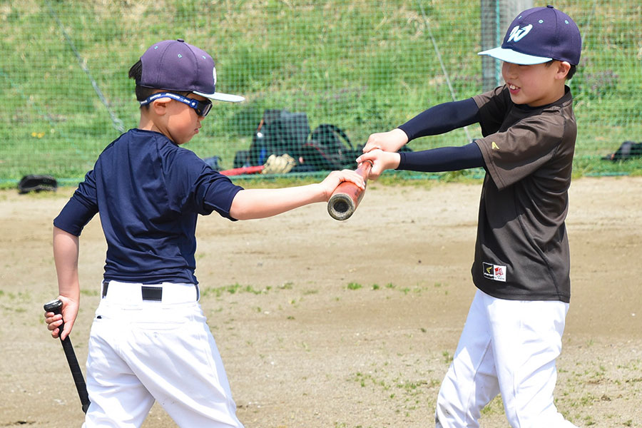 練習するワイルドギーズの選手たち【写真：川浪康太郎】