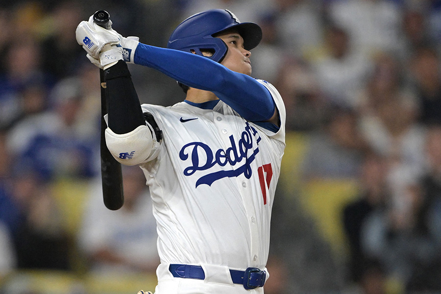 16号ソロを放ったドジャース・大谷翔平【写真：ロイター】