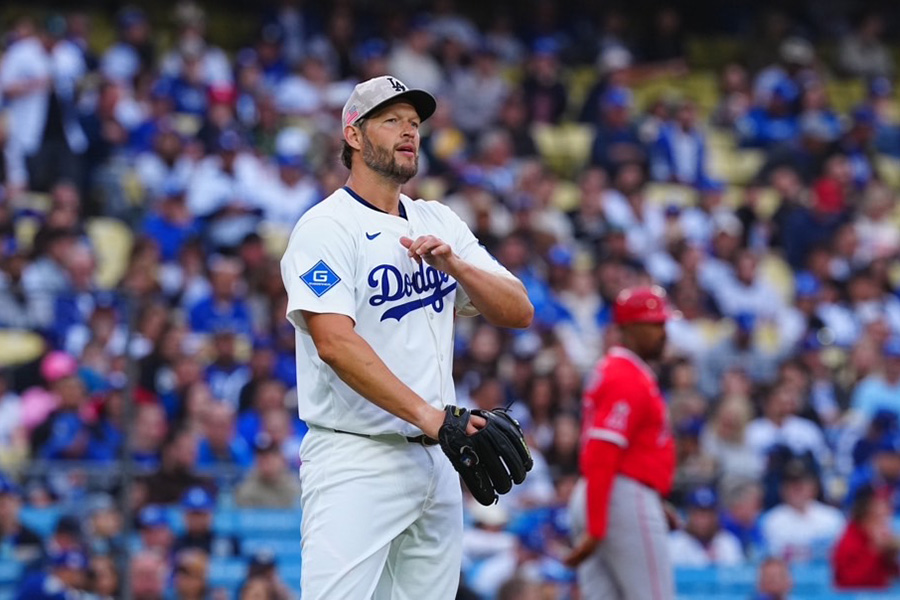 エンゼルス戦に先発したクレイトン・カーショー【写真:荒川祐史】