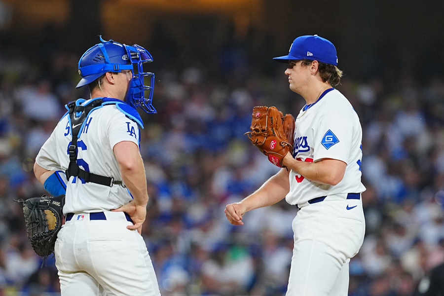 Dバックス戦に登板したドジャースのランドン・ナック（右）【写真：荒川祐史】