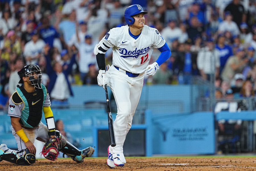 第3打席で大飛球を放ったドジャース・大谷翔平【写真：荒川祐史】