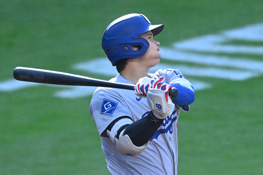 初回に19号本塁打を放ったドジャース・大谷翔平【写真：ロイター】