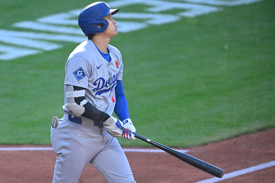 先頭打者本塁打を放ったドジャース・大谷翔平【写真:ロイター】