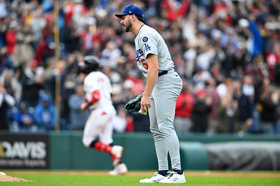 勝ち越し3ランを浴びたドジャースのアレックス・ベシア【写真：Getty Images】