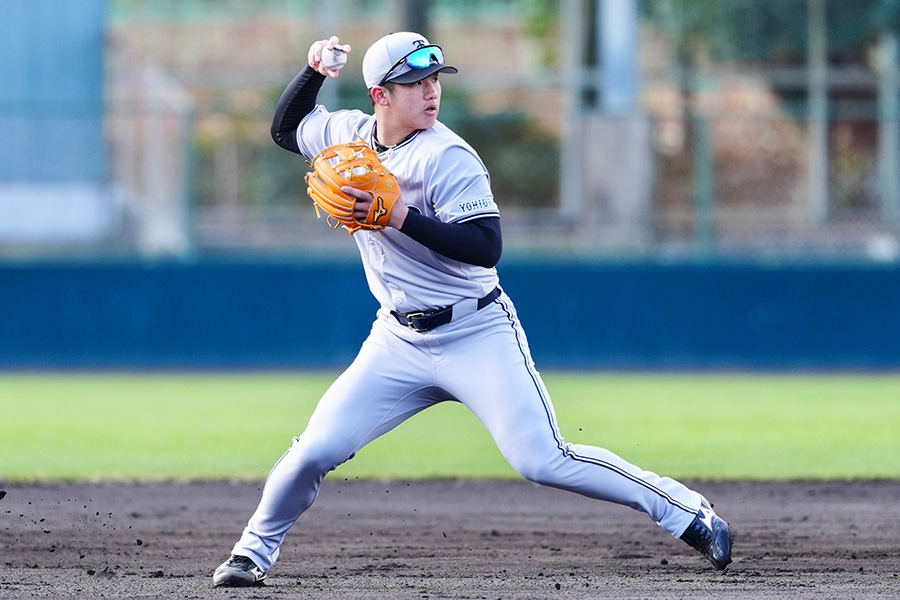 巨人・石塚裕惺【写真：小林靖】