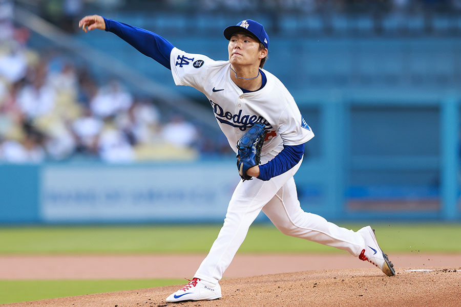 ジャイアンツ戦に先発したドジャース・山本由伸【写真：Getty Images】