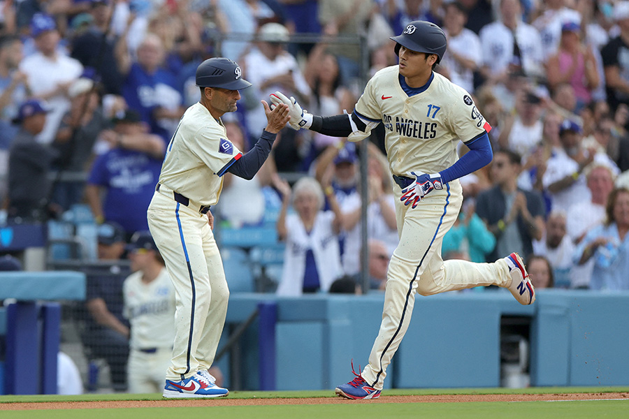 ジャイアンツ戦で本塁打を放ったドジャース・大谷翔平【写真：ロイター】