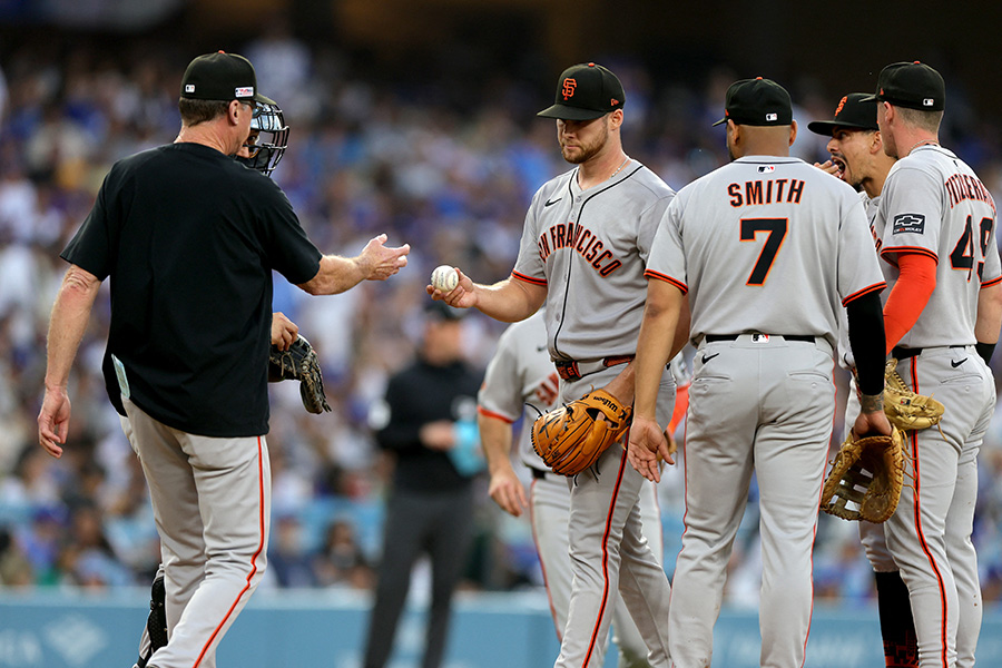 2回途中6失点で降板したジャイアンツのランデン・ループ【写真：ロイター】