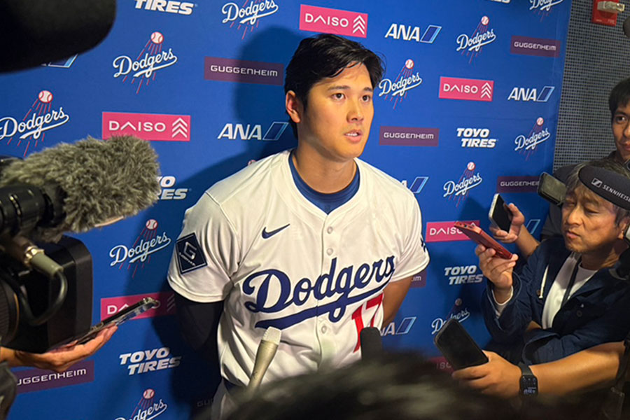 試合後に取材に応じたドジャース・大谷翔平【写真：上野明洸】