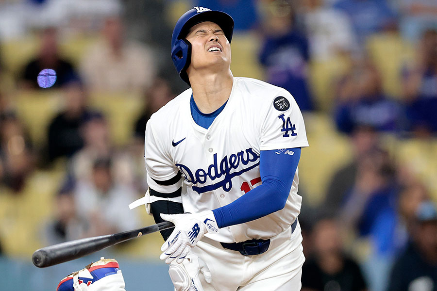 死球を受けたドジャース・大谷翔平【写真：Getty Images】