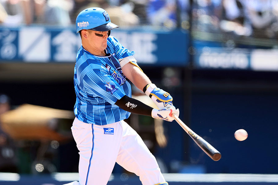 ロッテ戦で本塁打を放ったDeNA・牧秀悟【写真提供：産経新聞社】