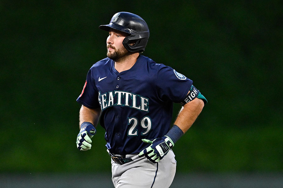 ツインズ戦で本塁打を放ったマリナーズのカル・ローリー【写真：Getty Images】