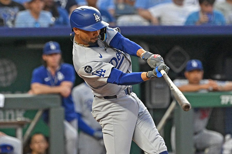 決勝打を放ったドジャースのムーキー・ベッツ【写真：ロイター】