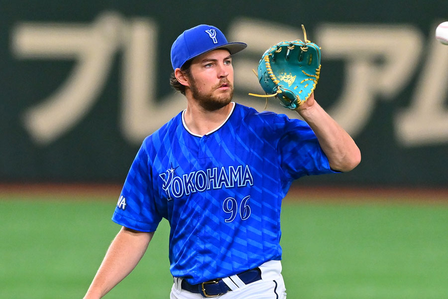 28日の巨人戦に先発したDeNAのトレバー・バウアー【写真：古川剛伊】