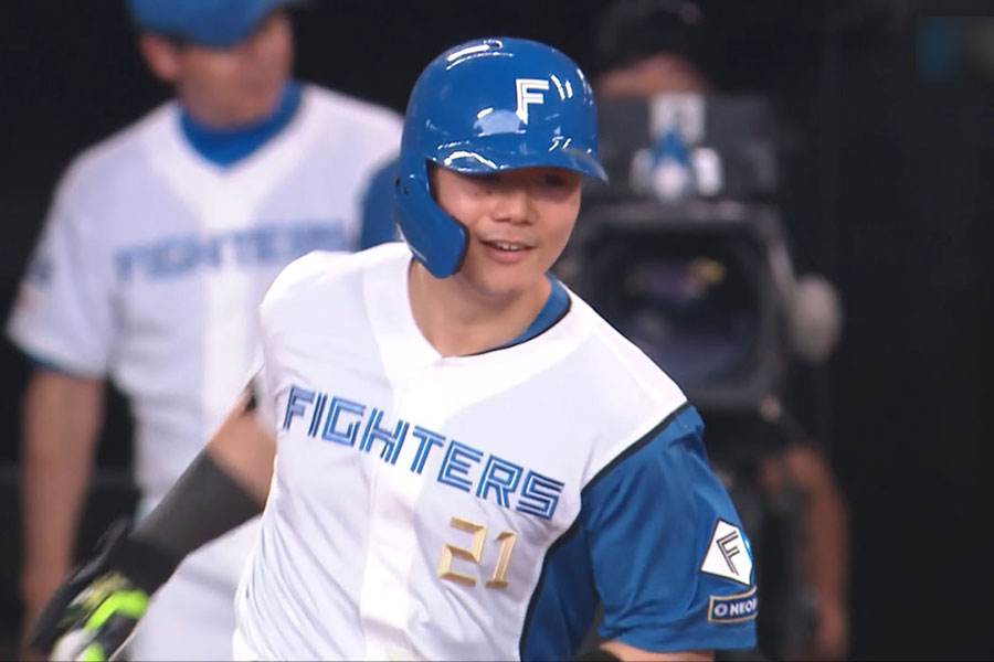 楽天戦で本塁打を放った日本ハム・清宮幸太郎【画像：パーソル パ・リーグTV】