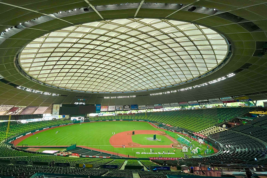 西武ライオンズ本拠地のベルーナドーム【写真：小林靖】