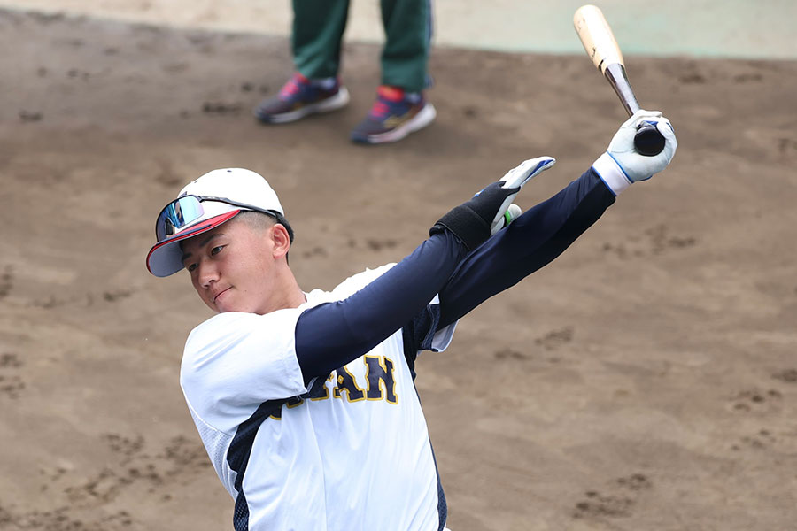 練習に励む大学日本代表・立石正広【写真：加治屋友輝】
