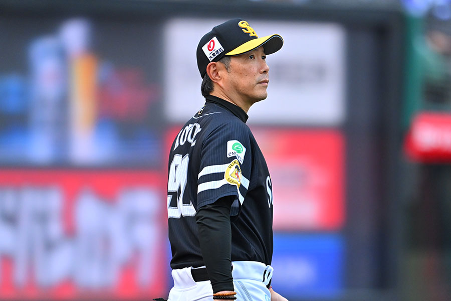 楽天戦の指揮を執ったソフトバンク・小久保裕紀監督【写真：古川剛伊】