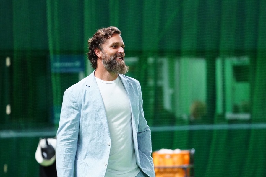 デニス・サファテ氏【写真：荒川祐史】