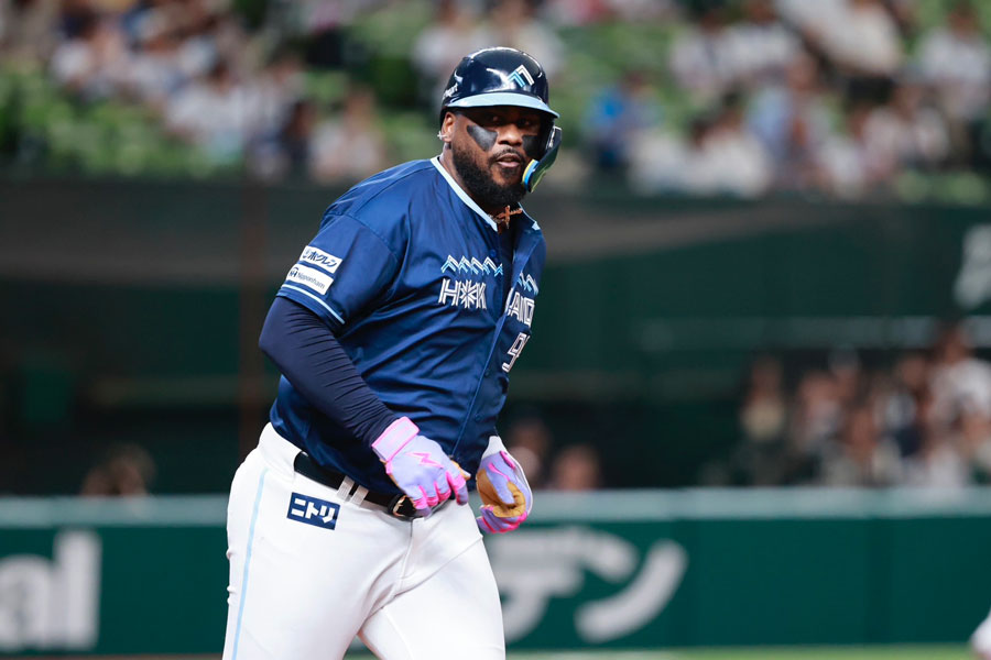 日本ハムのフランミル・レイエス【写真:小池義弘】