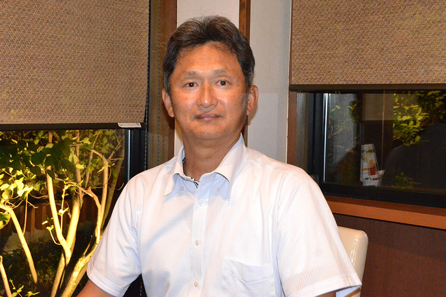 元川越商・岡崎淳二氏【写真：河野正】