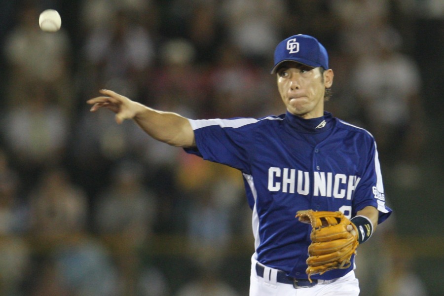 中日時代の荒木雅博氏【写真提供：産経新聞社】