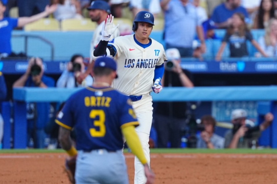 33号を放ったドジャース・大谷翔平【写真：荒川祐史】
