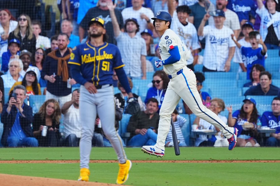 ブルワーズ戦で本塁打を放ったドジャース・大谷翔平【写真：荒川祐史】