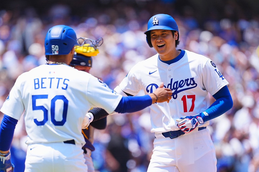 ブルワーズ戦で本塁打を放ったドジャース・大谷翔平【写真：荒川祐史】