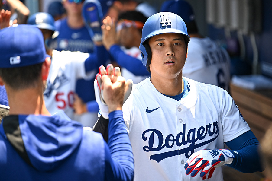 ブルワーズ戦で本塁打を放ったドジャース・大谷翔平【写真：ロイター】