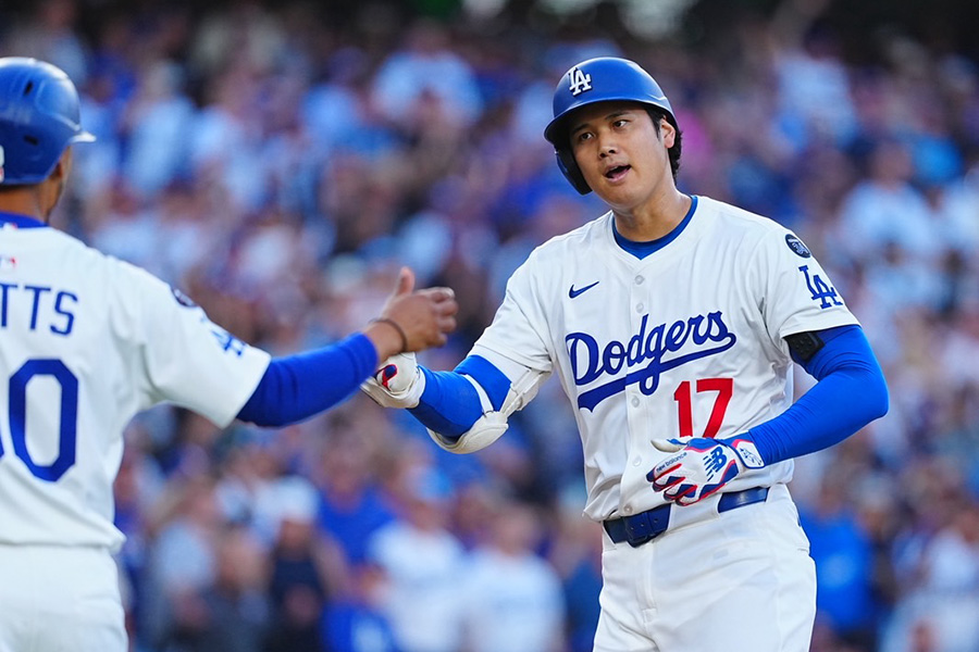 ツインズ戦で本塁打を放ったドジャース・大谷翔平【写真：荒川祐史】