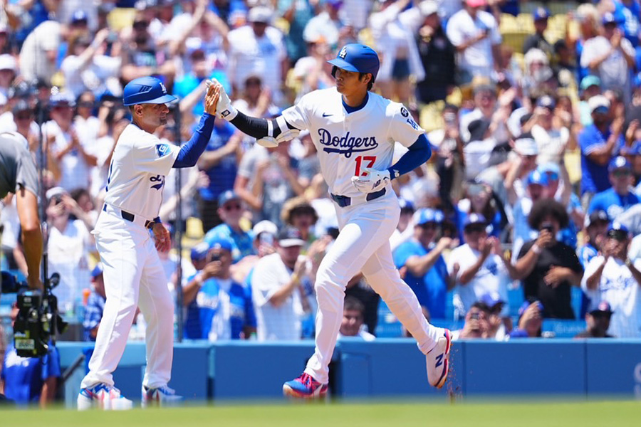 37号を放ったドジャース・大谷翔平【写真：荒川祐史】