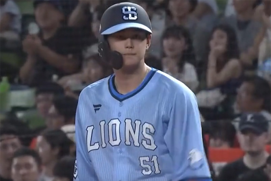 限定ユニを着用し西武・西川愛也【画像：パーソル パ・リーグTV】