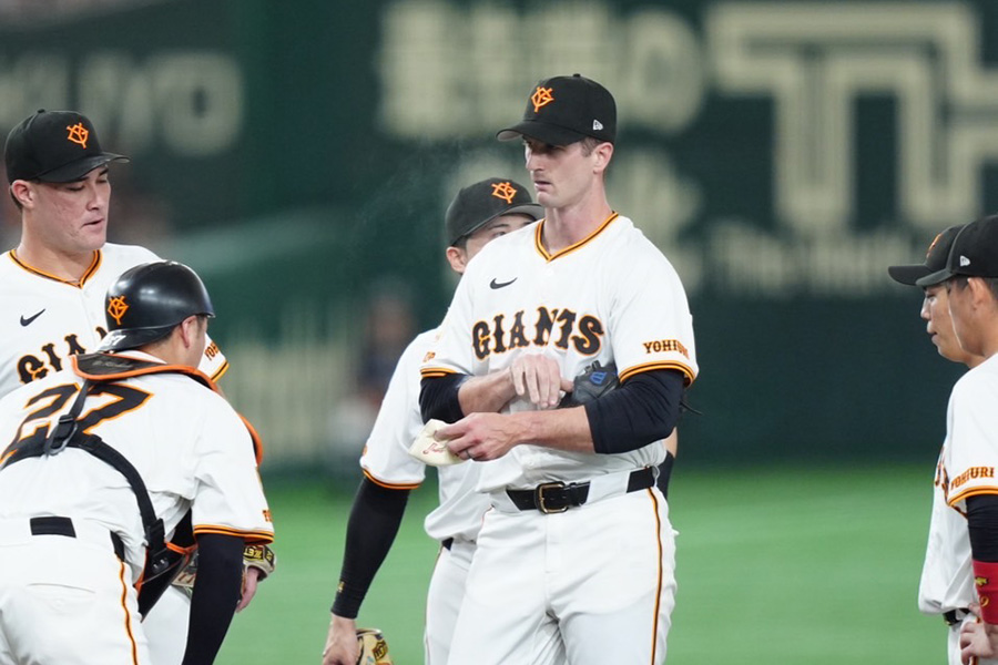 DeNA戦に先発した巨人のフォスター・グリフィン【写真:矢口亨】