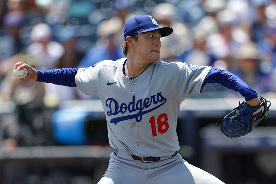レイズ戦に先発したドジャース・山本由伸【写真：ロイター】